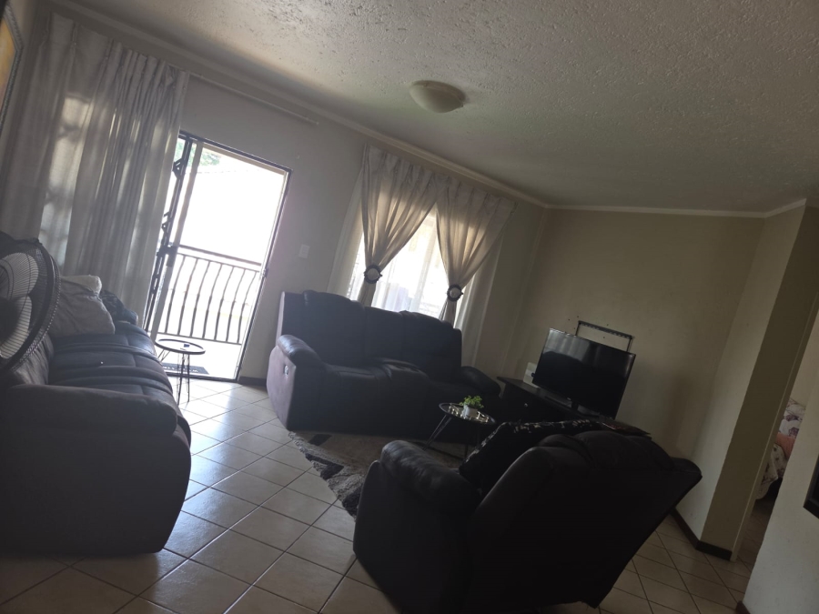 2 Bedroom Property for Sale in Rustenburg Central North West